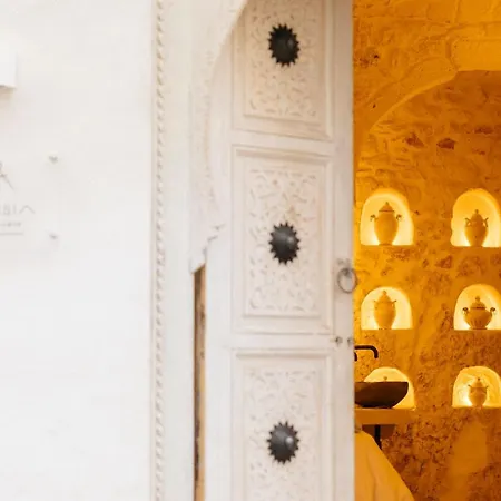 Alesia Luxury Cave-2